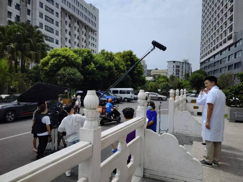 富民县广告片拍摄公司低成本实现高规格制作的诀窍